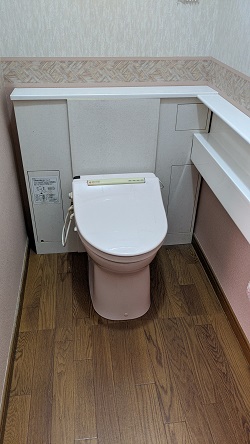 ֍