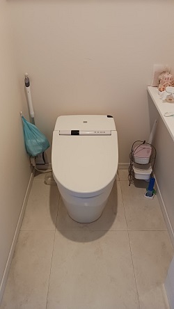 ֍